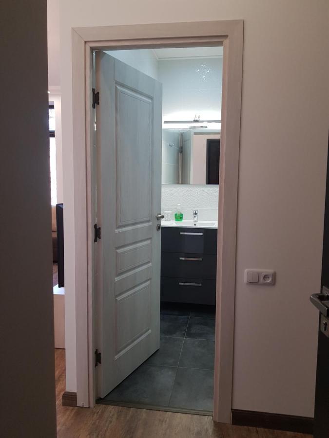 יירבאן Cascade White Luxury Apartment מראה חיצוני תמונה