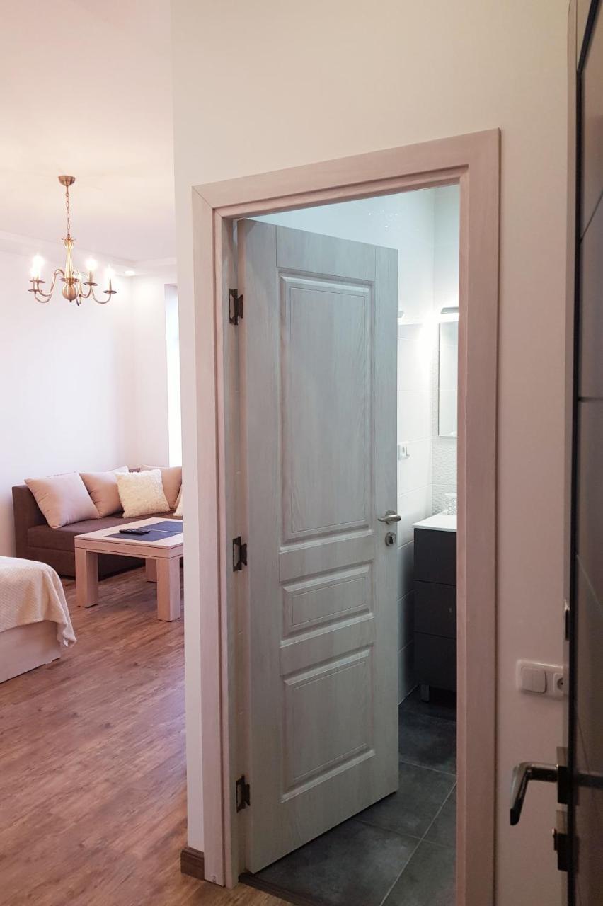 יירבאן Cascade White Luxury Apartment מראה חיצוני תמונה